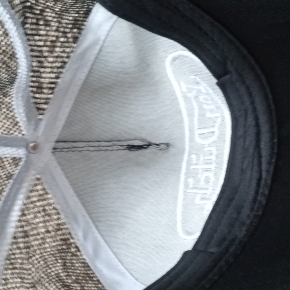 Brand New Cap - Picture 3 of 3